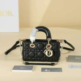 Picture of Dior Handbags _SKUfw239216685fw